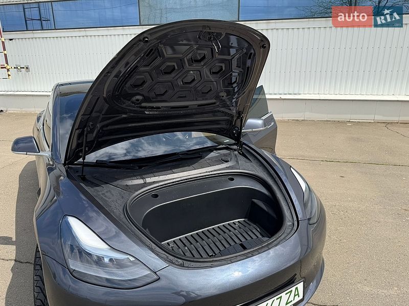 Седан Tesla Model 3 2020 в Белгороде-Днестровском