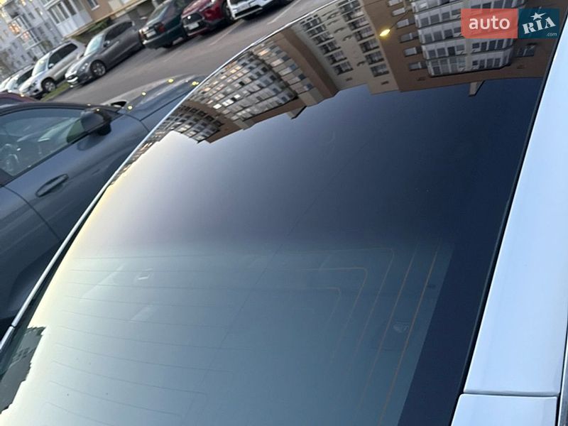 Седан Tesla Model 3 2020 в Виннице