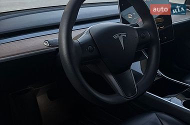 Седан Tesla Model 3 2020 в Виннице