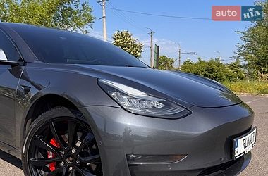 Седан Tesla Model 3 2019 в Кривому Розі