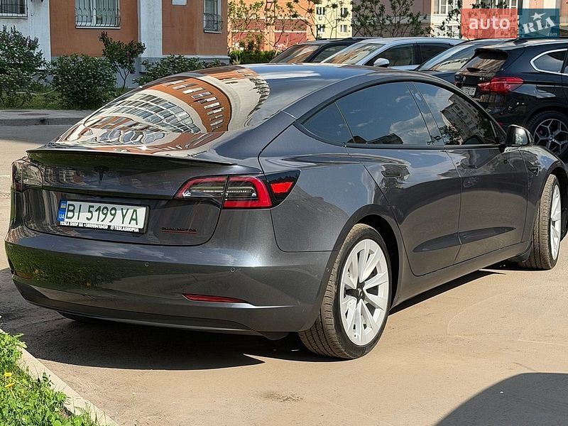 Tesla Model 3 2022