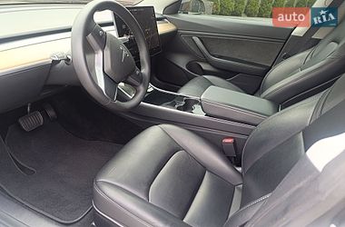 Седан Tesla Model 3 2019 в Белой Церкви