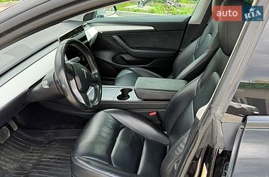 Седан Tesla Model 3 2020 в Ивано-Франковске