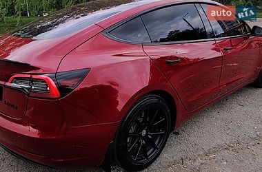 Седан Tesla Model 3 2018 в Івано-Франківську