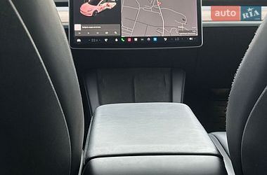 Седан Tesla Model 3 2021 в Овручі