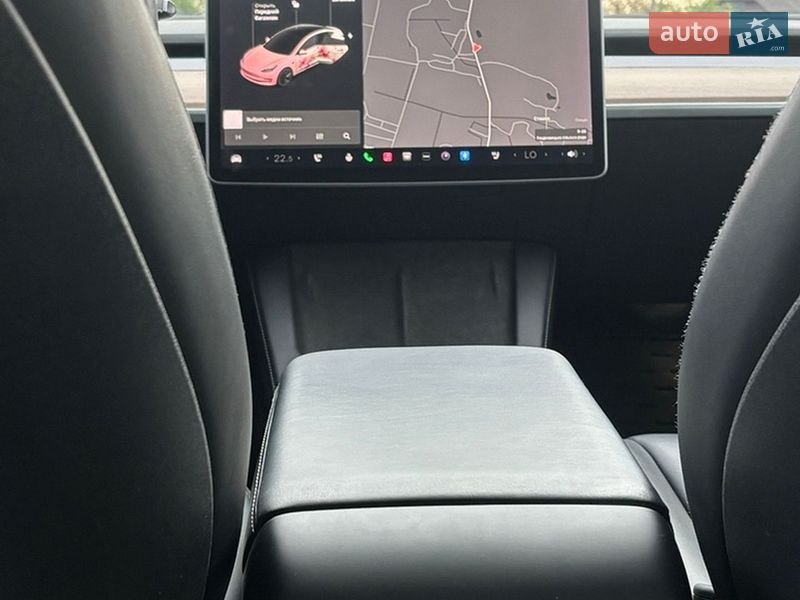 Седан Tesla Model 3 2021 в Овручі