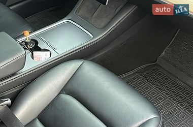 Седан Tesla Model 3 2021 в Овручі