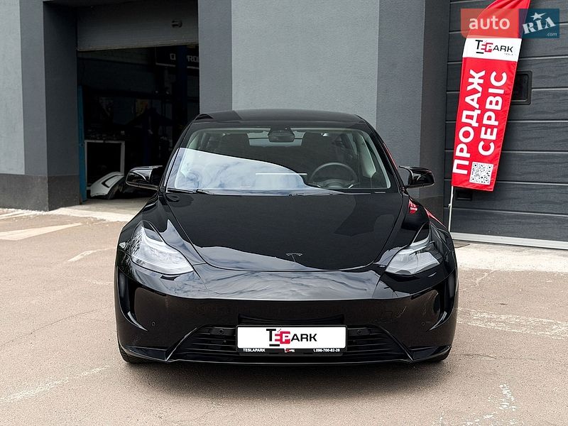 Седан Tesla Model 3 2022 в Києві
