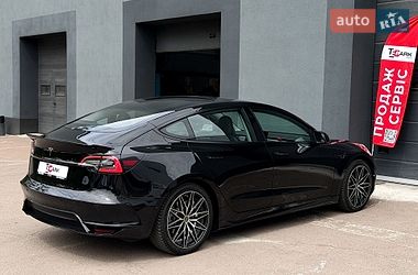Седан Tesla Model 3 2022 в Києві