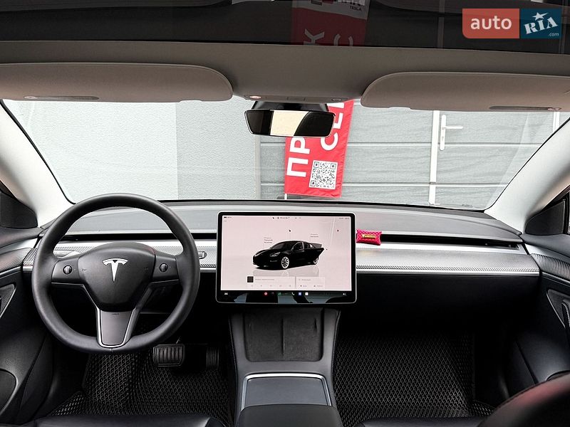 Седан Tesla Model 3 2022 в Києві