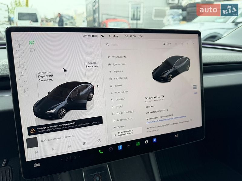 Седан Tesla Model 3 2025 в Івано-Франківську