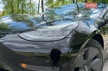 Седан Tesla Model 3 2023 в Киеве
