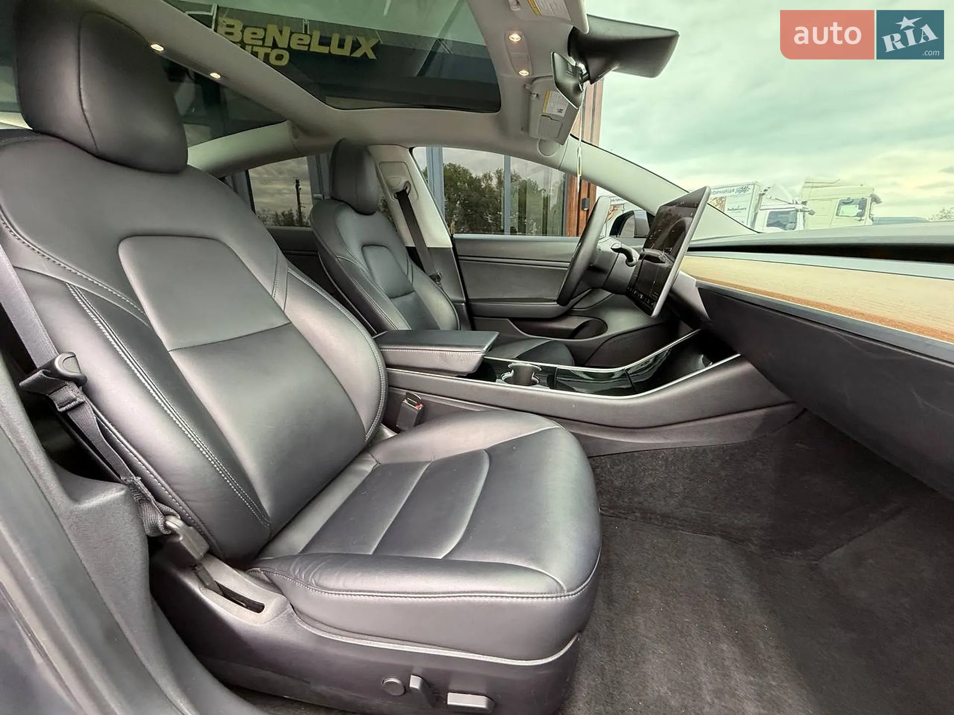 2020 Tesla Model 3 - мініатюра 28
