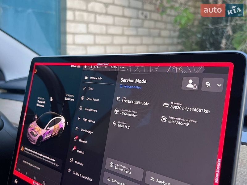 Седан Tesla Model 3 2019 в Одесі