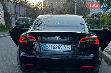 Седан Tesla Model 3 2019 в Одесі