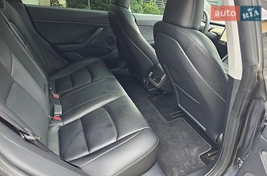 Седан Tesla Model 3 2023 в Львове