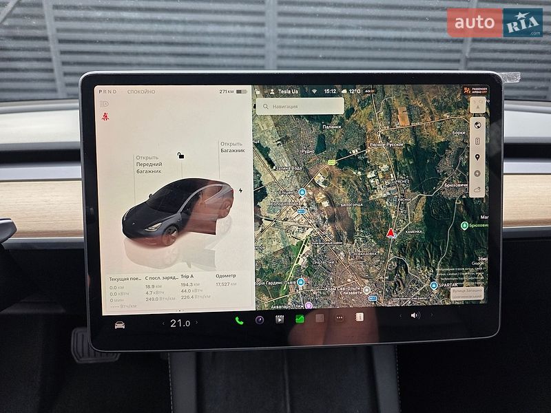 Седан Tesla Model 3 2023 в Львове