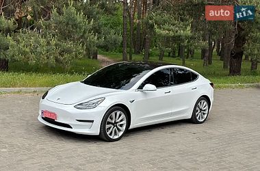 tesla model-3 2018 в Кременчук від про продавця Daniil tesla model-3 2018 в Кременчук від професійного продавця Daniil