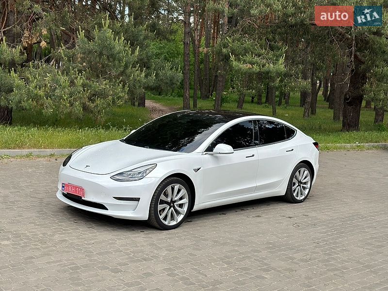 Tesla Model 3 2018