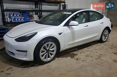 Седан Tesla Model 3 2021 в Львові