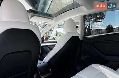 Седан Tesla Model 3 2023 в Львове фото 24 Седан Tesla Model 3 2023 в Львове