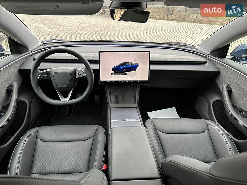 Седан Tesla Model 3 2024 в Коломые