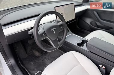 Седан Tesla Model 3 2022 в Броварах