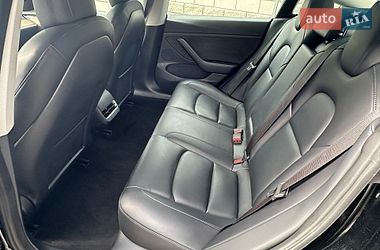 Седан Tesla Model 3 2022 в Києві