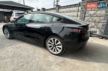 Седан Tesla Model 3 2022 в Києві