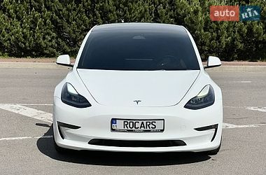 Седан Tesla Model 3 2022 в Киеве