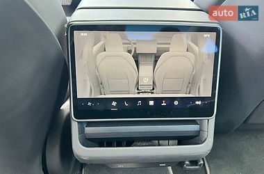 Седан Tesla Model 3 2024 в Киеве