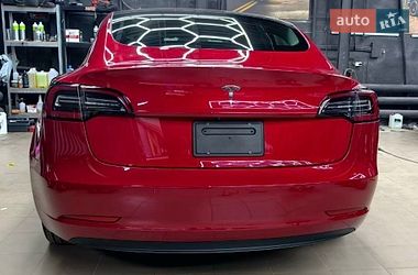 Седан Tesla Model 3 2022 в Вишгороді