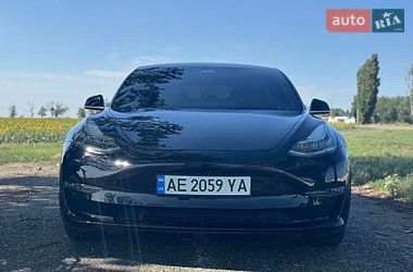 Седан Tesla Model 3 2019 в Киеве