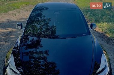 Седан Tesla Model 3 2019 в Киеве
