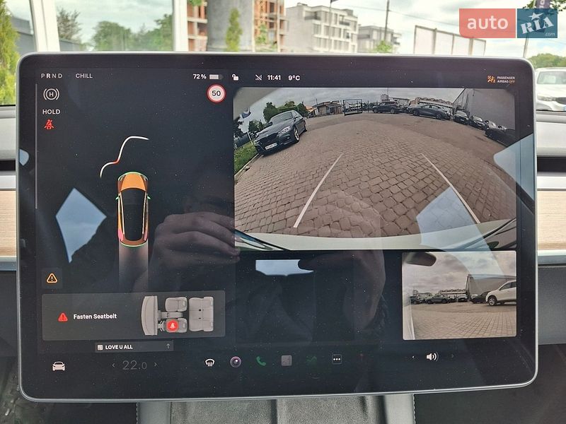 Седан Tesla Model 3 2021 в Львове