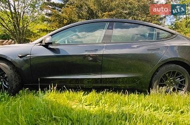 Седан Tesla Model 3 2025 в Полтаві
