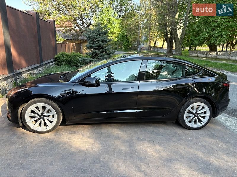 Седан Tesla Model 3 2021 в Днепре