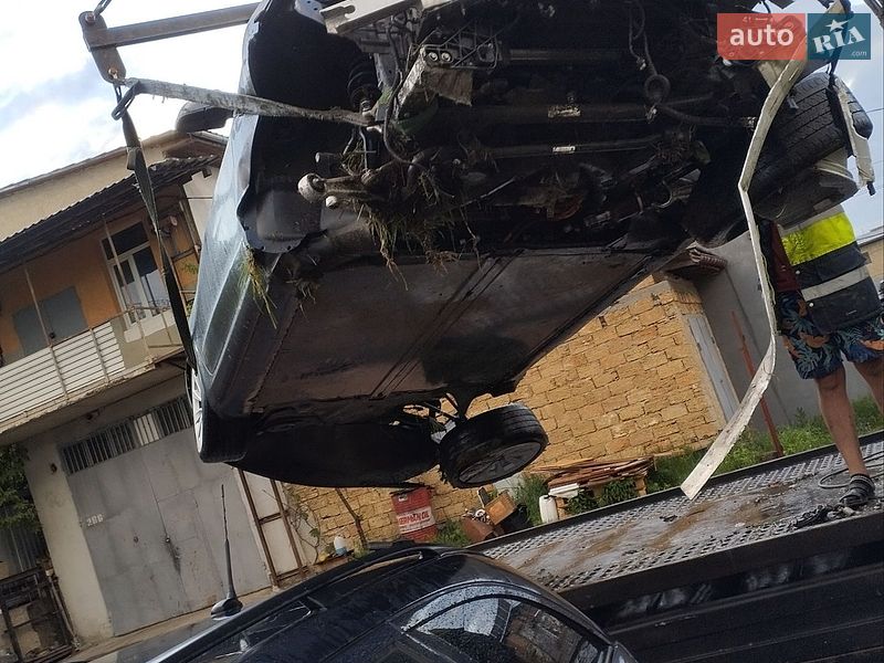 Седан Tesla Model 3 2022 в Чернівцях