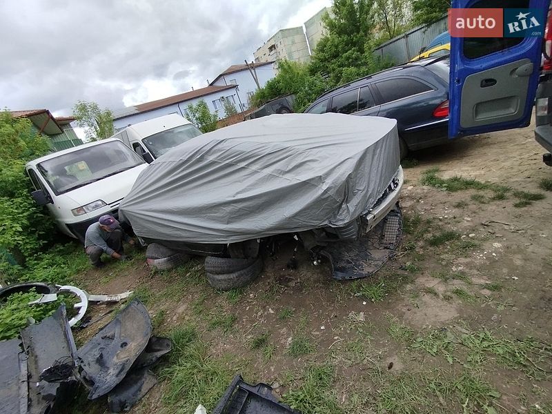 Седан Tesla Model 3 2022 в Чернівцях