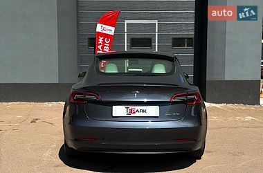 Седан Tesla Model 3 2023 в Киеве