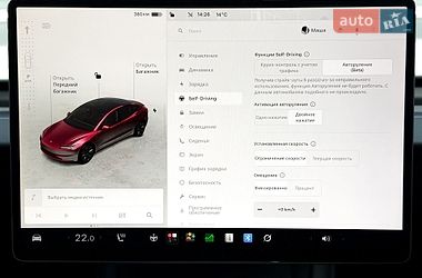 Седан Tesla Model 3 2024 в Києві