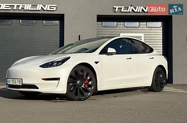 Седан Tesla Model 3 2022 в Києві