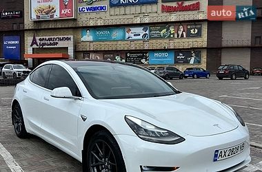 Седан Tesla Model 3 2018 в Харькове