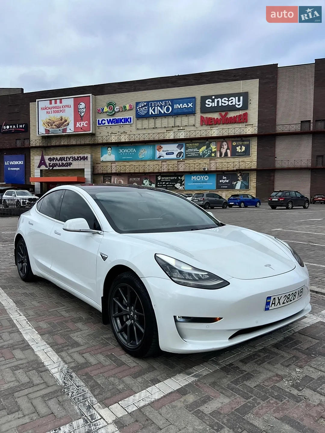 2018 Tesla Model 3 - мініатюра 10