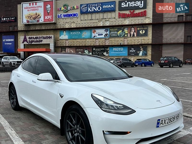 Седан Tesla Model 3 2018 в Харькове