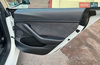 Седан Tesla Model 3 2021 в Полтаве