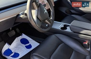 Седан Tesla Model 3 2020 в Краснограде