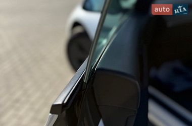 Седан Tesla Model 3 2020 в Краснограде