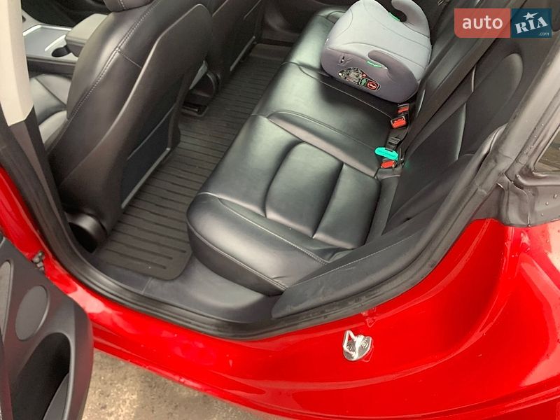 Седан Tesla Model 3 2022 в Софиевской Борщаговке
