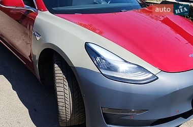Седан Tesla Model 3 2018 в Києві